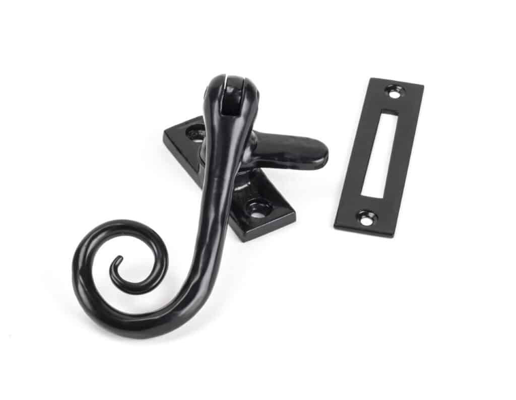 Black Monkeytail Fastener 1