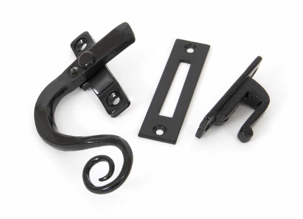 Black Locking Monkeytail Fastener - LH 1