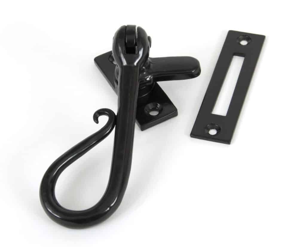 Black Shepherd's Crook Fastener 1