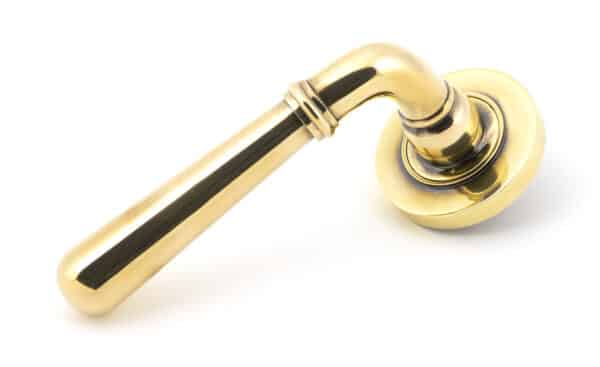 Aged Brass Newbury Lever on Rose Set (Plain) 1