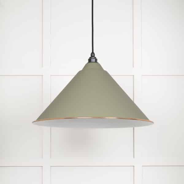 White Gloss Hockley Pendant in Tump 2