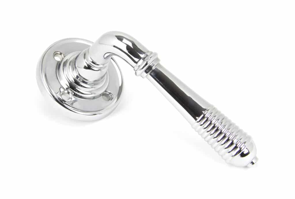 Polished Chrome Reeded Lever on Rose Set 1