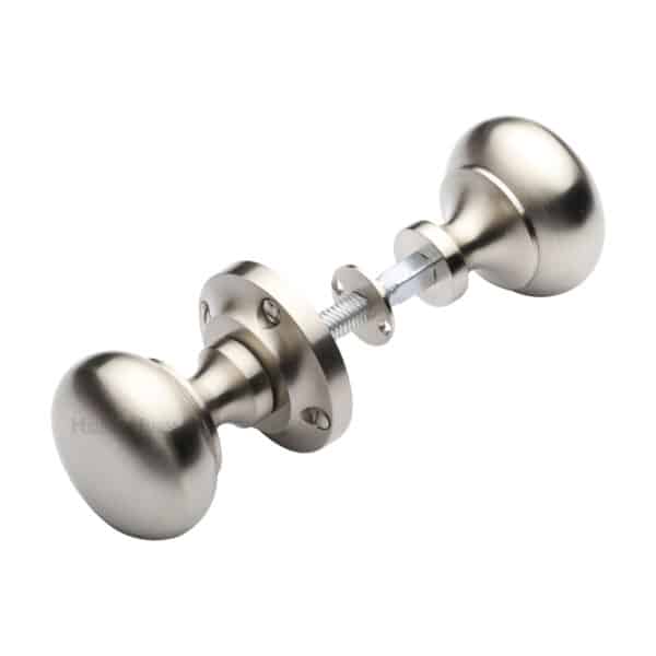 Heritage Brass Door Handle for Bathroom Saturn Design Apollo Finish 1