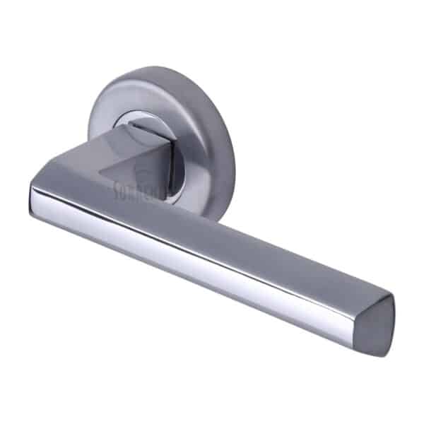 The Tudor Door Bolt Straight 4" Black Iron 1