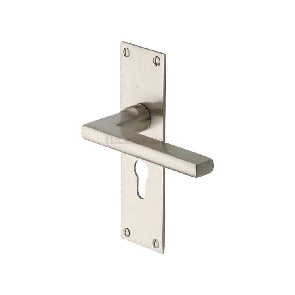 Heritage Brass Pull Handle Russell Design 102mm Satin Chrome finish 1