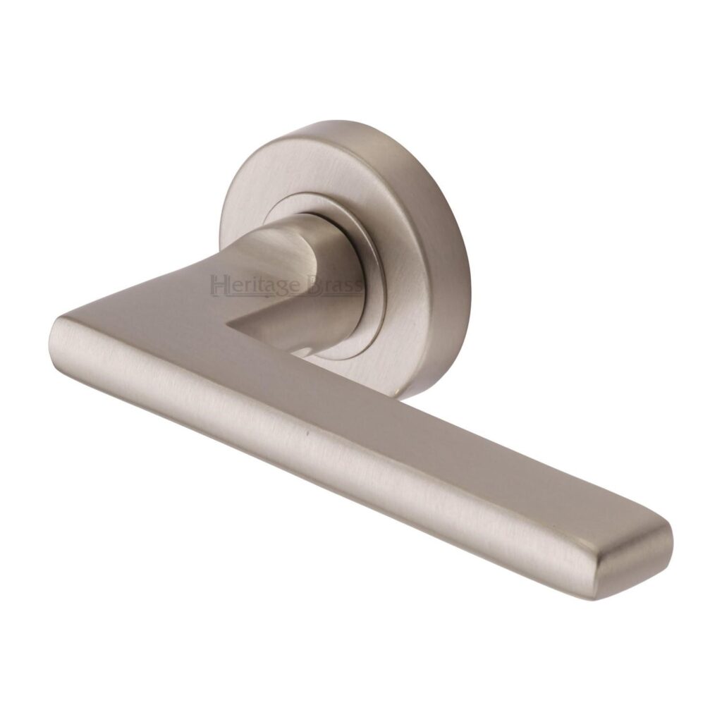 Heritage Brass Pull Handle Russell Design 152mm Polished Brass finish 1