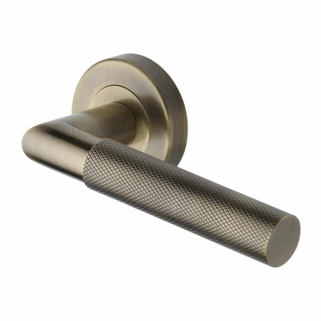 Heritage Brass Door Handle for Privacy Set Sophia Short Design Polished Chrome Finish 1