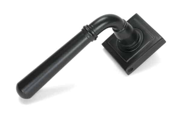 Matt Black Newbury Lever on Rose Set (Square) 1