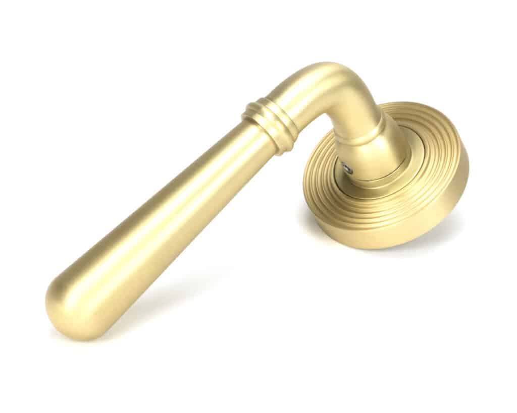 Satin Brass Newbury Lever on Rose Set (Beehive) 1