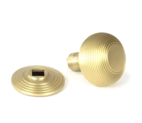 Satin Brass Beehive Centre Door Knob 2