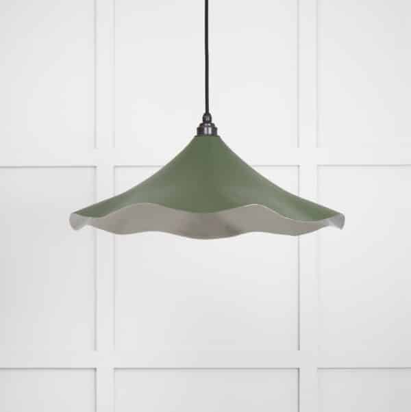 Smooth Nickel Flora Pendant in Heath 2