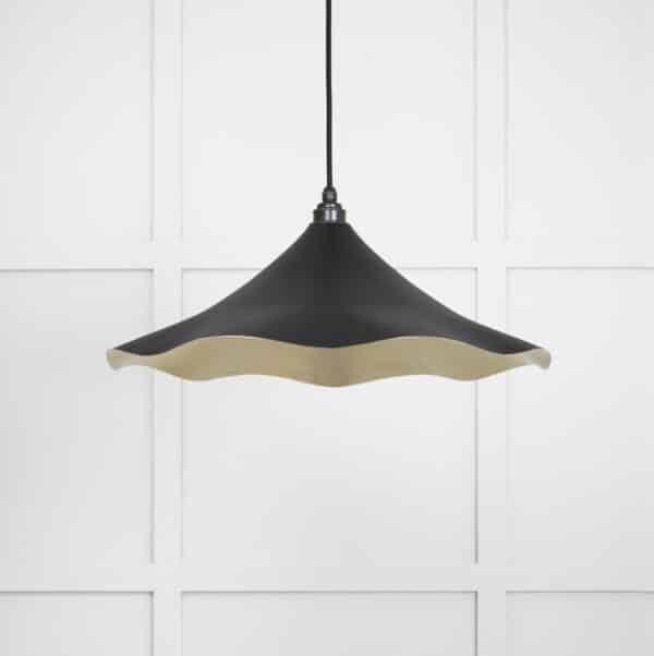 Smooth Brass Flora Pendant in Elan Black 2