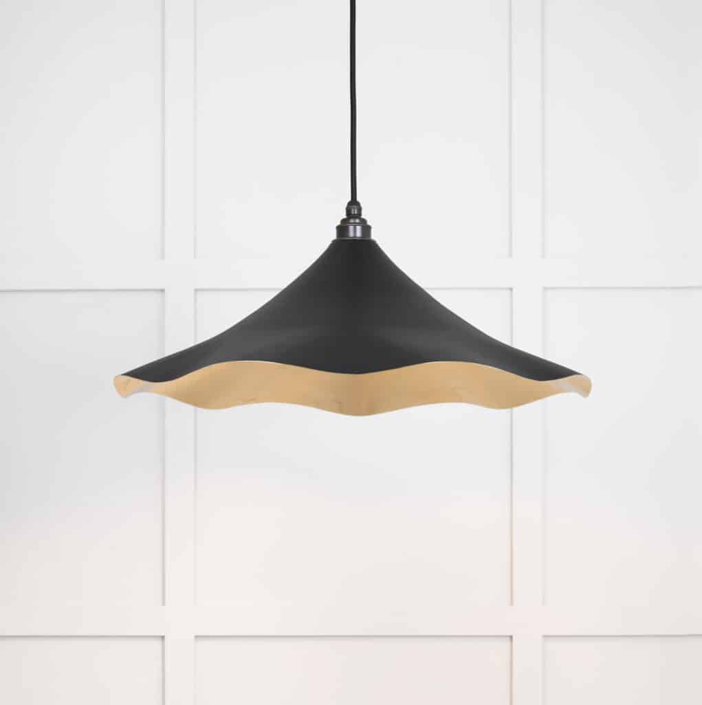 Smooth Brass Flora Pendant in Elan Black 1